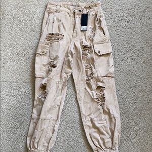 Distressed cargo pant